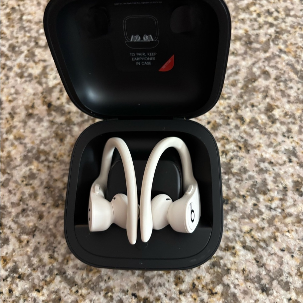 Beats Powerbeats Pro Cream Wireless Earbuds